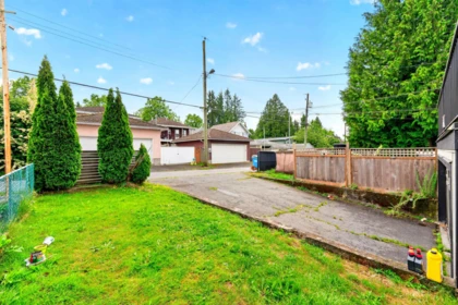 2532 E 24th Avenue, Vancouver, BC, Vancouver — Single Family Residence for sale