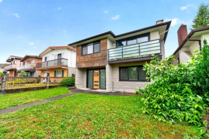 2532 E 24th Avenue, Vancouver, BC, Vancouver — Single Family Residence for sale