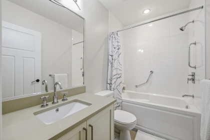Hot Tub / Spa Photo of 2436 W 8th Avenue, Vancouver, BC
