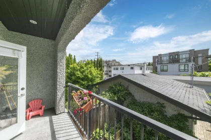 Laundry Room Photo of 2436 W 8th Avenue, Vancouver, BC