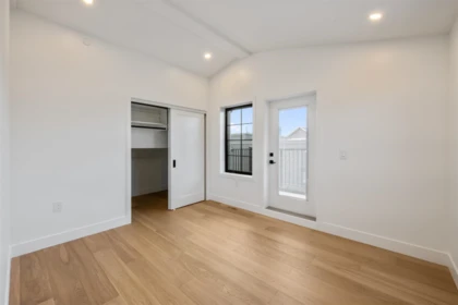 Basement Recreation Room Photo of 1168 E 26th Avenue, Vancouver, BC