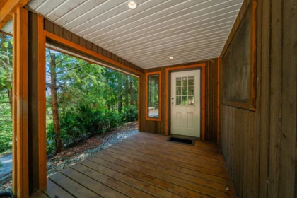 Basement Recreation Room Photo of 715 Fernhill Road, Mayne Island, BC