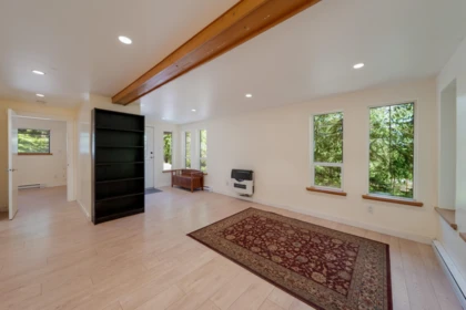 Entry Foyer Photo of 715 Fernhill Road, Mayne Island, BC