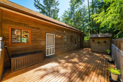 Office / Den Photo of 715 Fernhill Road, Mayne Island, BC