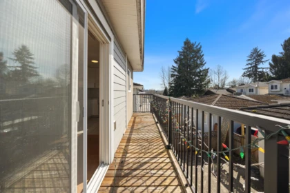 6058 Woodsworth Street, Burnaby, BC, Burnaby — Half Duplex for sale