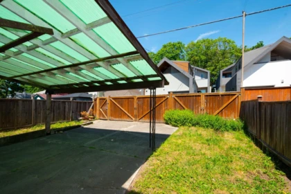 Hot Tub / Spa Photo of 4131 W 16th Avenue, Vancouver, BC