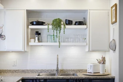 Guest Bathroom Photo of 5 15875 20 Avenue, Surrey, BC