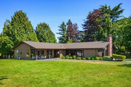 Outdoor Kitchen Photo of 5 15875 20 Avenue, Surrey, BC