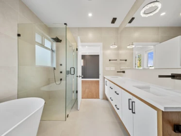 Hallway Photo of 13851 114 Avenue, Surrey, BC