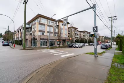 Hot Tub / Spa Photo of 303 85 Eighth Avenue, New Westminster, BC