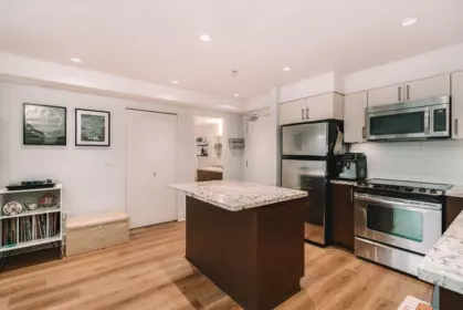 Kitchen Photo of 303 85 Eighth Avenue, New Westminster, BC