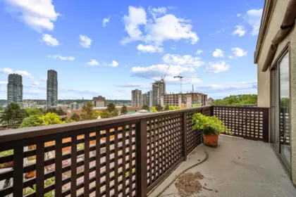 Backyard Photo of 402 110 Seventh Street, New Westminster, BC