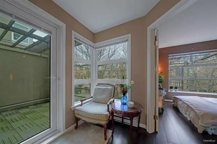 Family Room Photo of 313 2181 W 12th Avenue, Vancouver, BC