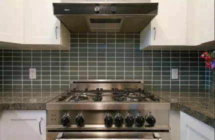 Kitchen Photo of 313 2181 W 12th Avenue, Vancouver, BC