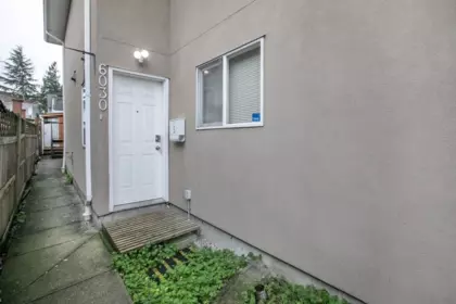 6030 Woodsworth Street, Burnaby, BC, Burnaby — Half Duplex for sale