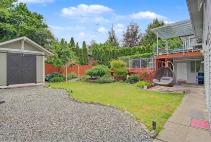 Garden / Landscaping Photo of 20552 98 Avenue, Langley, BC