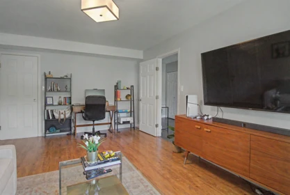 Kitchen Island Photo of 20552 98 Avenue, Langley, BC