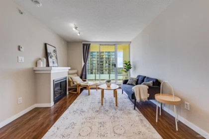 2201 9868 Cameron Street, Burnaby, BC, Burnaby — Apartment/Condo for sale