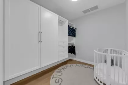 Walk-In Closet Photo of 101 5007 Ash Street, Vancouver, BC