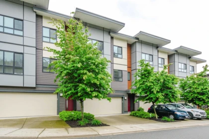 Hot Tub / Spa Photo of 31 1938 N Parrallel Road, Abbotsford, BC