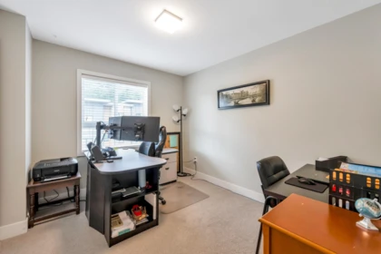 Loft / Bonus Room Photo of 31 1938 N Parrallel Road, Abbotsford, BC