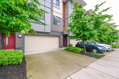 Outdoor Kitchen Photo of 31 1938 N Parrallel Road, Abbotsford, BC