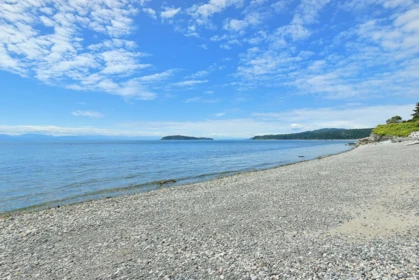 5279 Sunshine Coast Highway, Sechelt, BC, Sechelt — Single Family Residence for sale