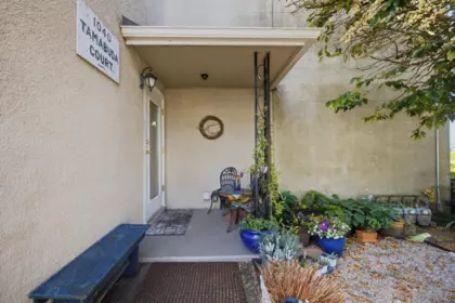 1 1040 Parker Street, White Rock, BC, White Rock — Apartment/Condo for sale