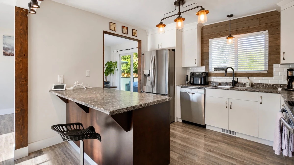 Dining Area Photo of 2170 Moss Court, Abbotsford, BC