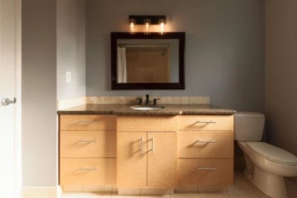 Primary Bathroom Photo of 20898 125 Avenue, Maple Ridge, BC