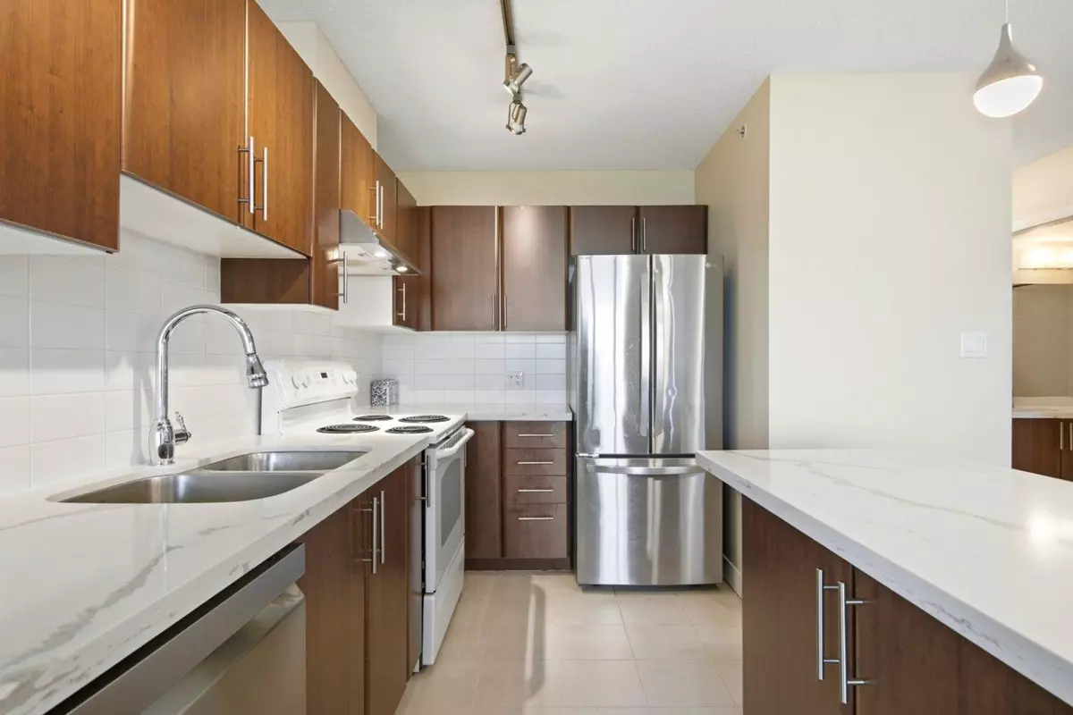 Dining Area Photo of 3203 1178 Heffley Crescent, Coquitlam, BC