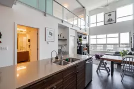 401 9150 University High Street, Burnaby, BC
