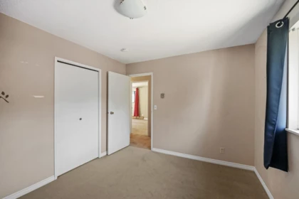 Basement Recreation Room Photo of 13081 61 Avenue, Surrey, BC