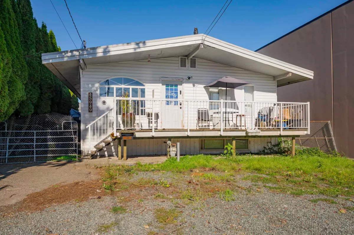 Family Room Photo of 45949 Rowat Avenue, Chilliwack, BC