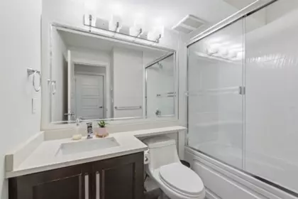 Hallway Photo of 17 8747 162 Street, Surrey, BC