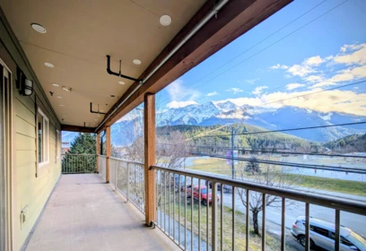 208 1411 Portage Road, Pemberton, BC, Pemberton — Apartment/Condo for sale