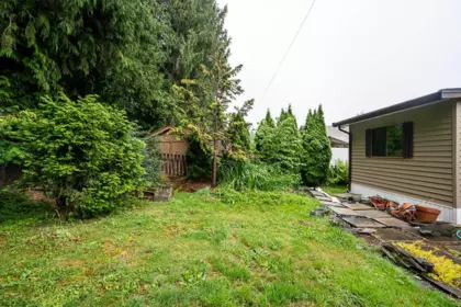Neighborhood Park Photo Near 8 52324 Yale Road, Rosedale, BC