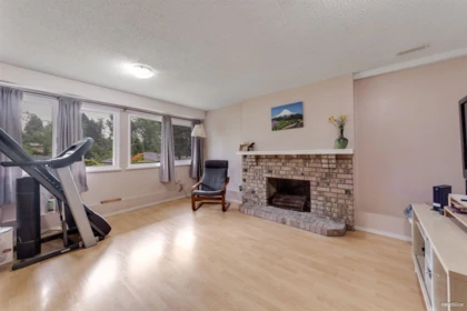 Basement Recreation Room Photo of 5350 Braelawn Drive, Burnaby, BC