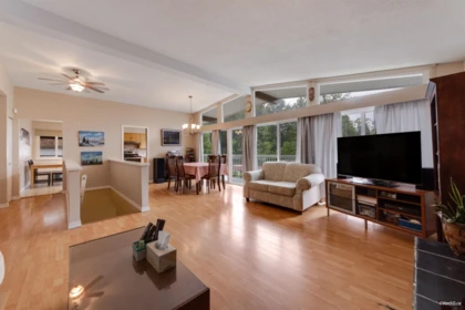 Kitchen Island Photo of 5350 Braelawn Drive, Burnaby, BC