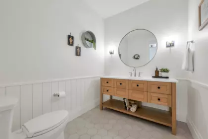 Guest Bathroom Photo of 23407 24 Avenue, Langley, BC