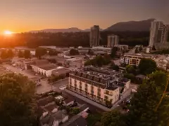 111 342 Mountain Highway, North Vancouver, BC
