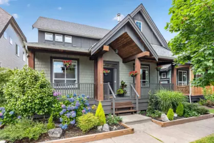19289 69 Avenue, Surrey, BC, Surrey — Single Family Residence for sale