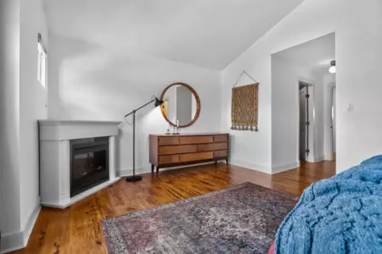 Hallway Photo of 19289 69 Avenue, Surrey, BC