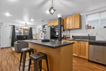 Hot Tub / Spa Photo of 19289 69 Avenue, Surrey, BC