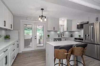 Kitchen Photo of 34898 Laburnum Avenue, Abbotsford, BC