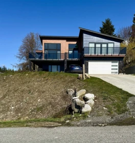 1496 Bonniebrook Heights Road, Gibsons, BC, Gibsons — Single Family Residence for sale