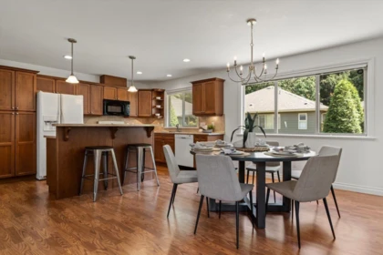 Kitchen Photo of 194 46000 Thomas Road, Chilliwack, BC