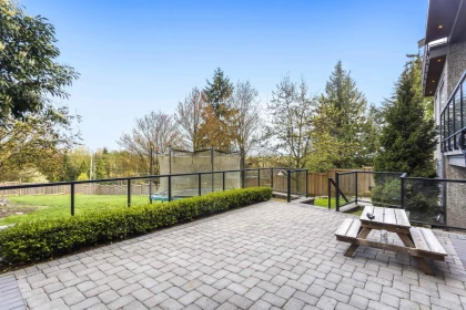 8656 Gilley Avenue, Burnaby, BC, Burnaby — Single Family Residence for sale