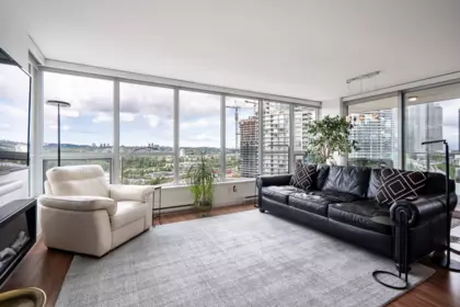 1904 2200 Douglas Road, Burnaby, BC, Burnaby — Apartment/Condo for sale
