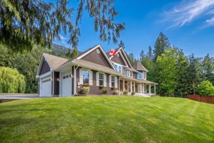 Family Room Photo of 41932 Maple Lane, Yarrow, BC